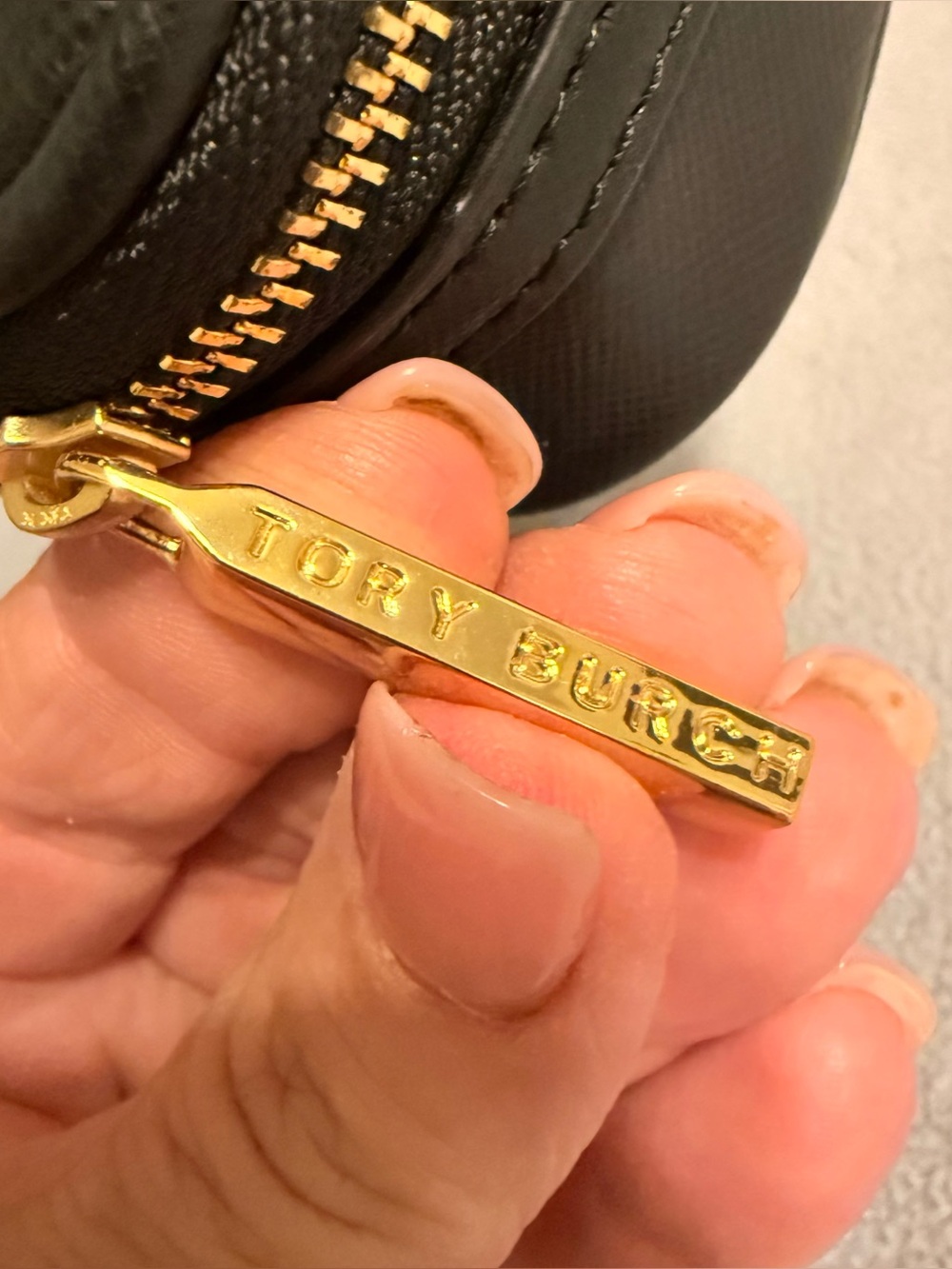 Tory Burch Black Logo Zipper Jewelry Box - Picture 3 of 12